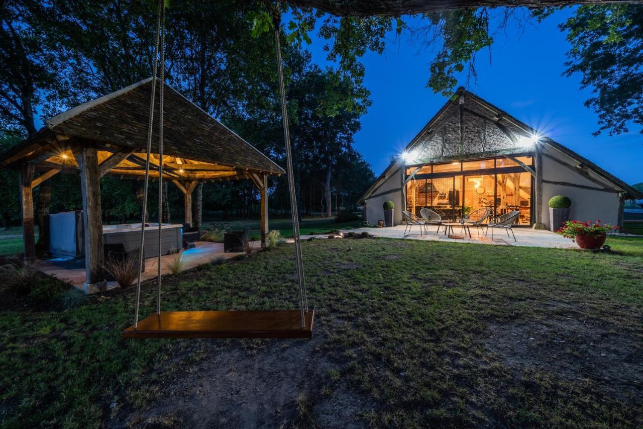 ลา กร็องฌ์ เดอ เลโอนี Bed & Breakfast Mery-sur-Cher ภายนอก รูปภาพ