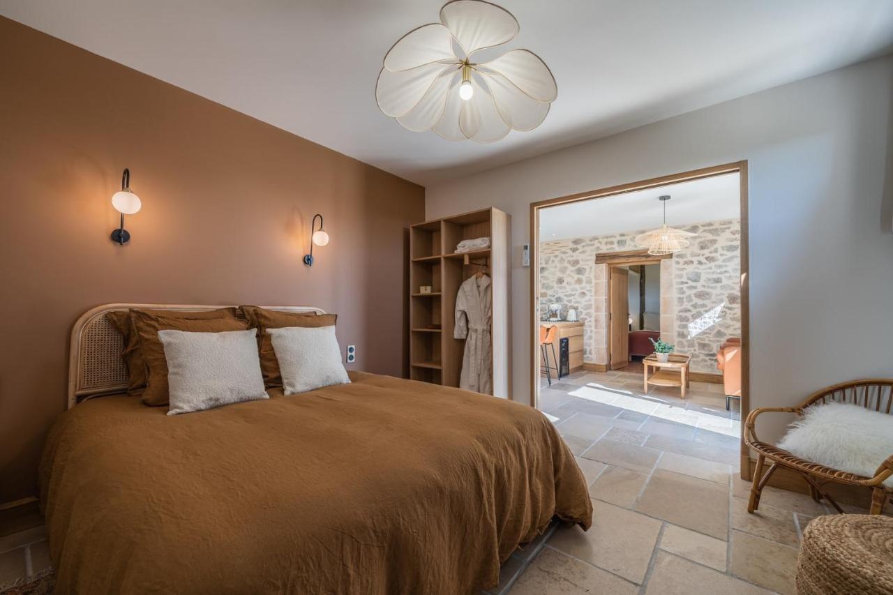 ลา กร็องฌ์ เดอ เลโอนี Bed & Breakfast Mery-sur-Cher ภายนอก รูปภาพ