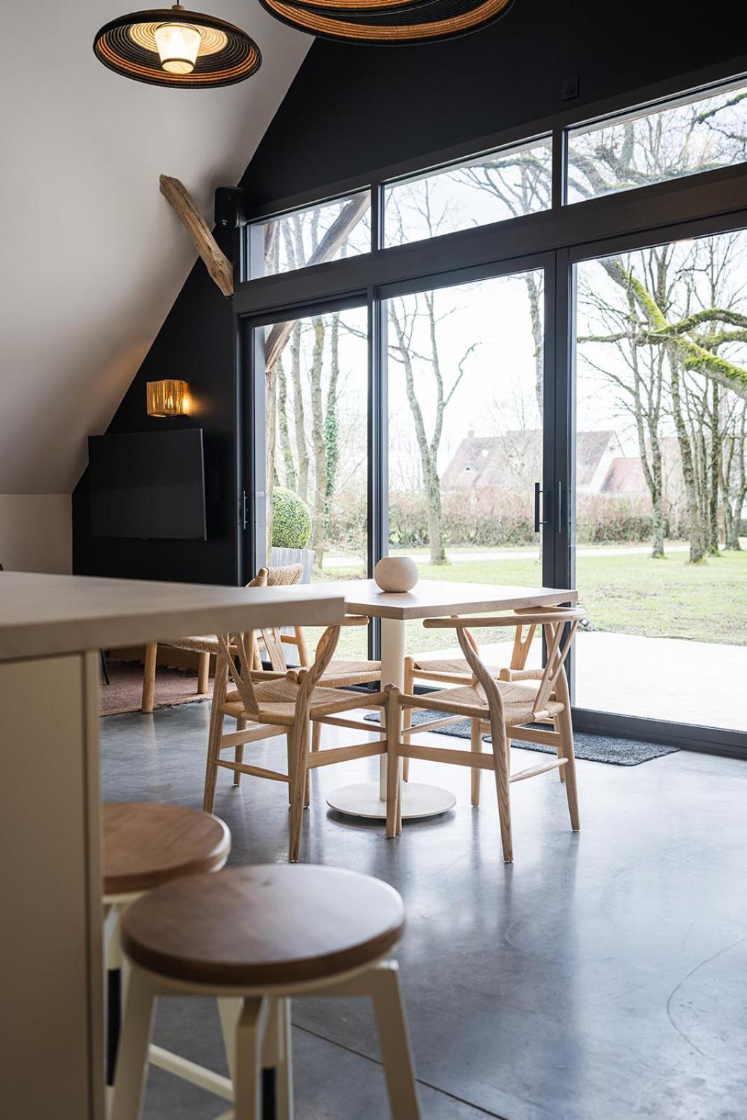 ลา กร็องฌ์ เดอ เลโอนี Bed & Breakfast Mery-sur-Cher ภายนอก รูปภาพ