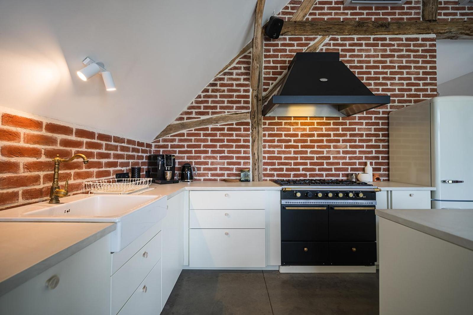 ลา กร็องฌ์ เดอ เลโอนี Bed & Breakfast Mery-sur-Cher ภายนอก รูปภาพ