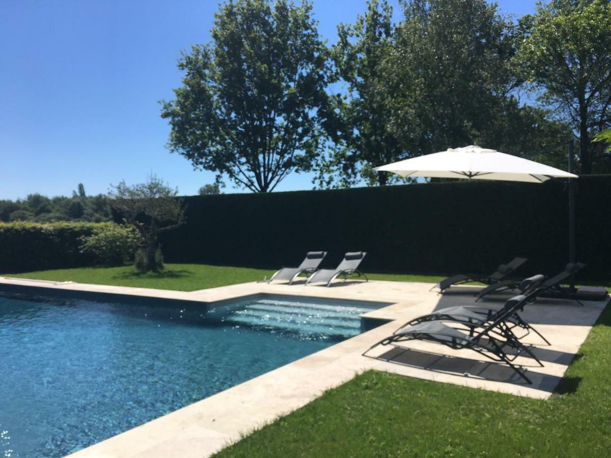 ลา กร็องฌ์ เดอ เลโอนี Bed & Breakfast Mery-sur-Cher ภายนอก รูปภาพ
